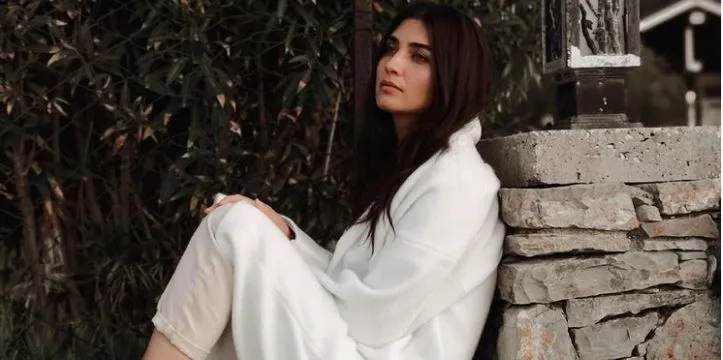 ¡Los gestos de cumpleaños de Tuba Büyüküstün se superpusieron!