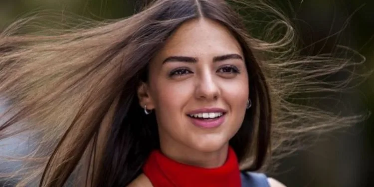 ¡Aslıhan Malbora se unió a la nueva serie más ambiciosa de Show TV!