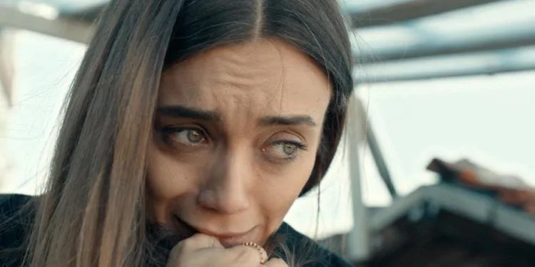 Después de Çukur, ¡una nueva oferta para Damla Sönmez bajo la influencia de Çukur!