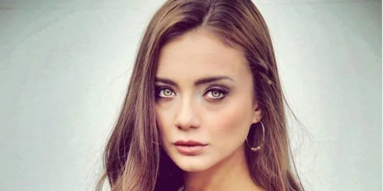 ¡Damla Sönmez anunció la fecha de la segunda temporada de la serie Saygı!