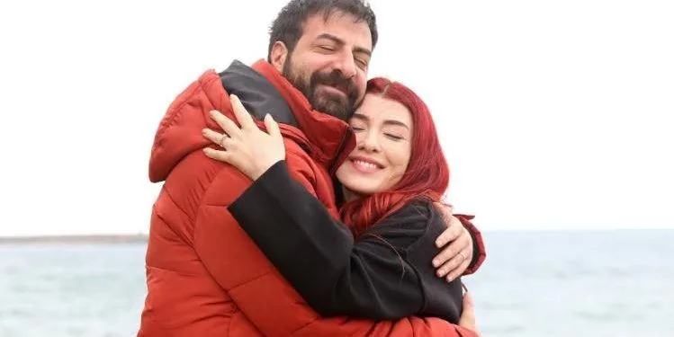 Kuzey Yıldızı ha terminado, ¡pero la nueva preferencia de serie de Aslıhan Güner e İsmail Demirci es la misma!