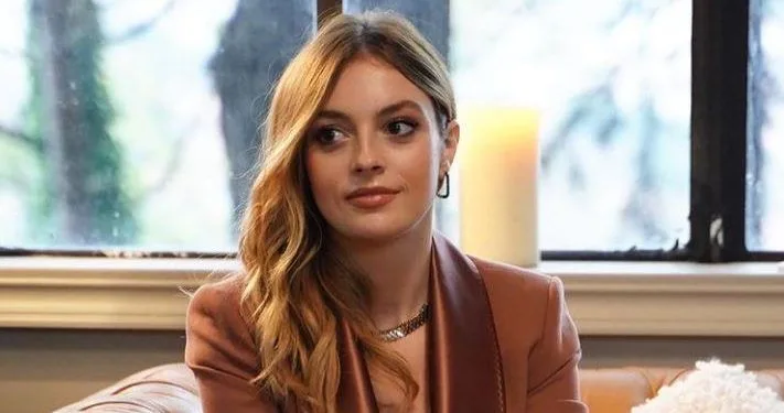 Declaraciones muy especiales de Melis Sezen, el «Derin» de la serie «Sadakatsiz», a Instyle Magazine; «Derin me enseñó mucho…».