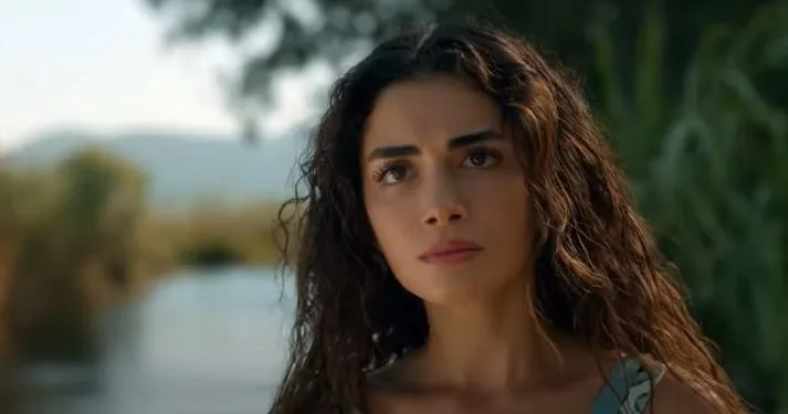Después de The Yemin, Özge Yağız encontró una serie que realmente se mostrará a sí misma.