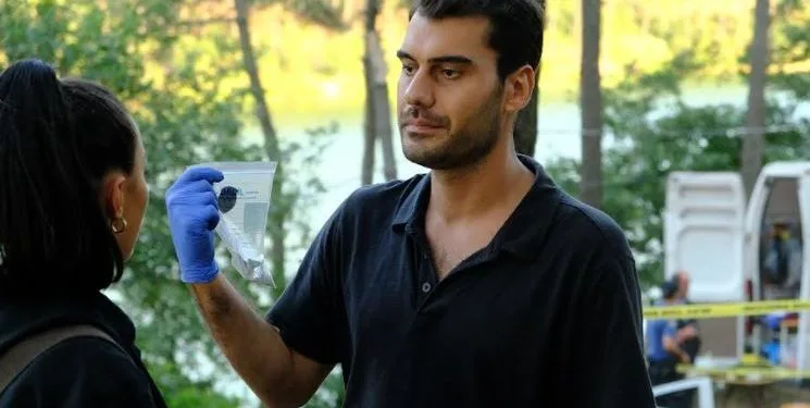 Özgürcan Çevik, brillando con Şevkat Yerimdar, ¡vuelve a la pantalla!