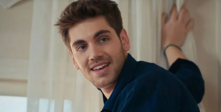 ¡Nueva imagen para la nueva serie de Emre Bey, el Arda de la serie Elimi Bırakma!