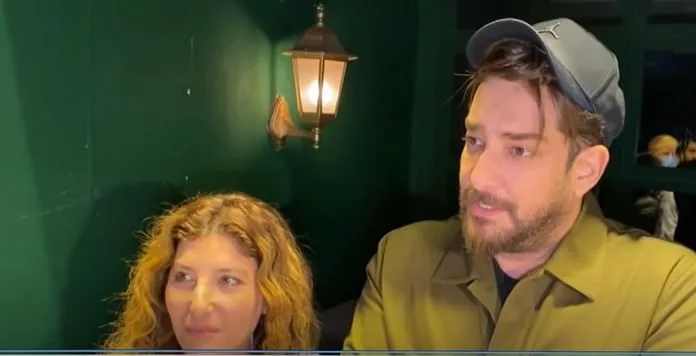 ¡El cambio que hizo muy feliz a Enis Arıkan en la serie Camdaki Kız!