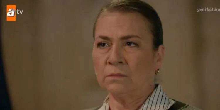¡Güneş Hayat, Esma de la serie Hercai, está en la serie Kırmızı Oda!