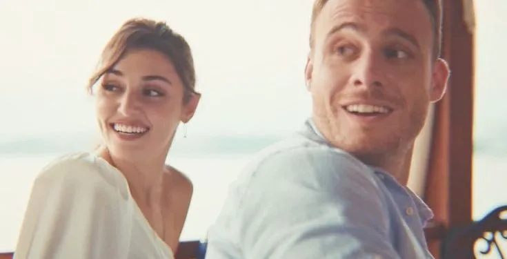 ¡El amor de Kerem Bürsin y Hande Erçel es tan fresco como el primer día! ..
