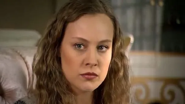 Şeyma Korkmaz, la Feride de Beni Affet, ya ha recibido la máxima puntuación por su papel en la nueva serie Kuruluş Osman.