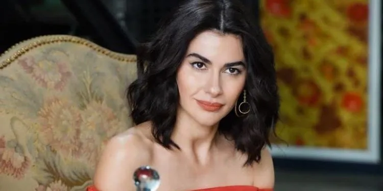 ¡Nueva entrevista en la serie de televisión de Nesrin Cavadzade después de Yasak Elma!