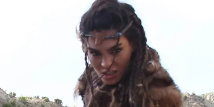 ¡Ebru Şahin se convirtió en una loba con sus imágenes en la serie Destan!