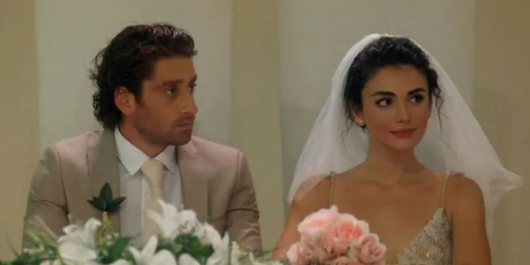 ¿Qué están haciendo ahora Bora Akkaş y Özge Yağız, las estrellas de la serie İçimizden Biri, que hicieron un final temprano?
