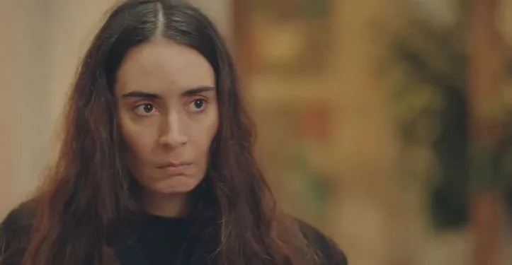 ¡Dos invitados sorpresa para la nueva serie de Melisa Sözen!
