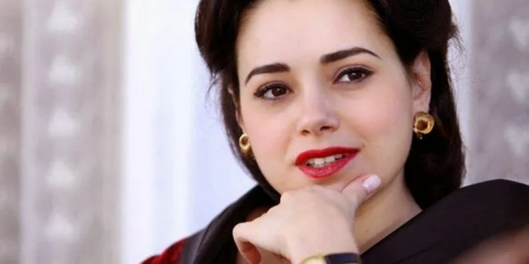 ¡Oferta a Özgü Namal de una serie TRT muy ambiciosa!