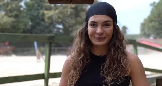 ¡Ebru Şahin está superando sus límites para la serie Destan!