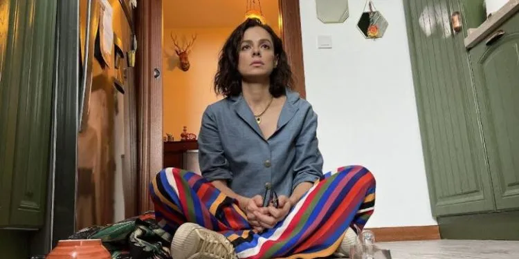 ¡Triste declaración de Özge Özpirinçci sobre la serie İlk ve Son!