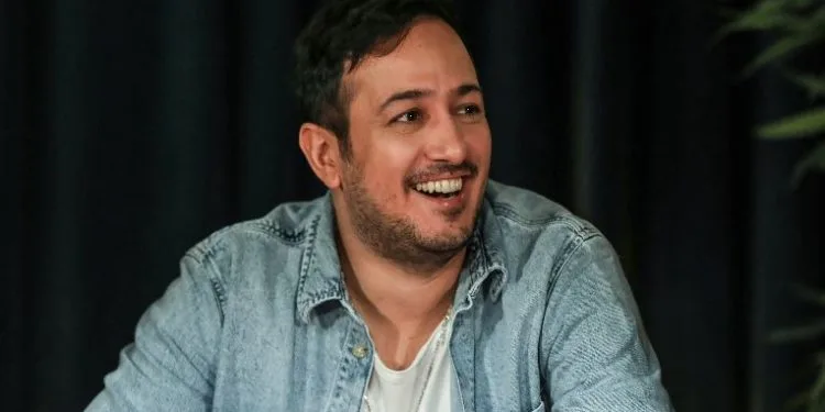 Sarp Apak admitió el problema que tuvo tanto en Avrupa Yakası como en Kavak Yelleri años después.