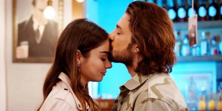 Cuando se le preguntó sobre su historia de amor con Alp Navruz, ¡Ayça Ayşin Turan tomó forma!