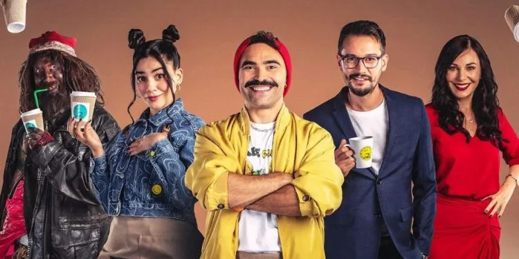 Adım Başı Kafe, que comenzó en Exxen, pasó a primer plano como un proyecto de Selçuk Aydemir.