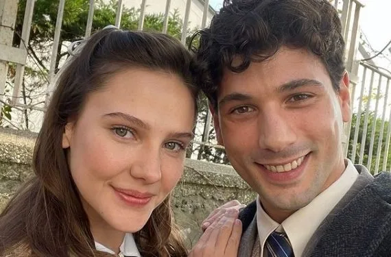 ¡El dúo Alina Boz y Deniz Can Aktaş están en Bandırma para filmar! ..