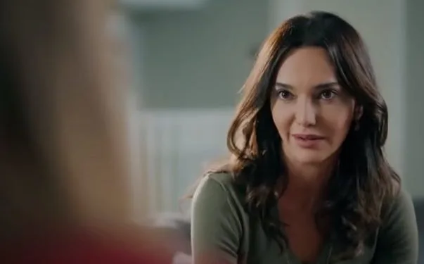 ¡Las aguas todavía están entre Enis Arıkan y Hande Ataizi, los actores de Camdaki Kız! ..