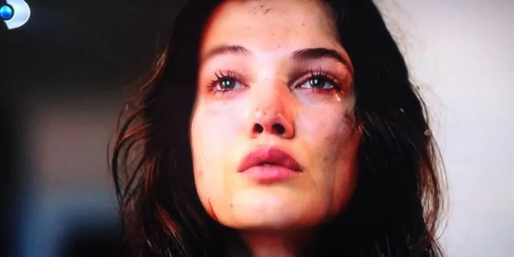 ¡Pınar Deniz se ha superado oficialmente a sí misma en la serie Yargı!