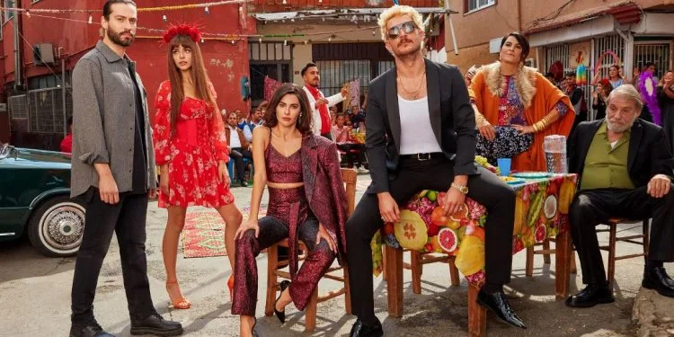 ¡Nesrin Cavadzade mostró la nueva sorpresa de Üç Kuruş en las redes sociales!