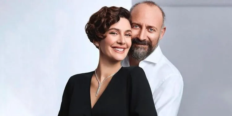 Bergüzar Korel compartió fotos de sus hijos en su cuenta de redes sociales
