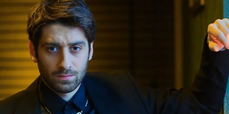 ¡Bora Akkaş llegó a la serie Üç Kuruş con un papel que nadie esperaba!