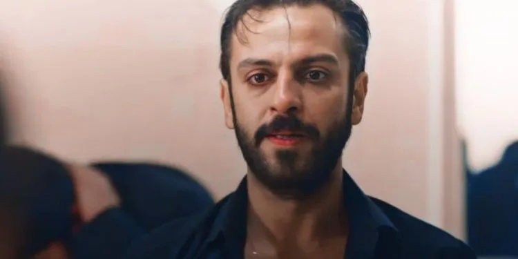 ¡Olvídate del Vartolu de Çukur! ¡Erkan Kolçak Köstendil regresa con una extraordinaria serie de televisión!