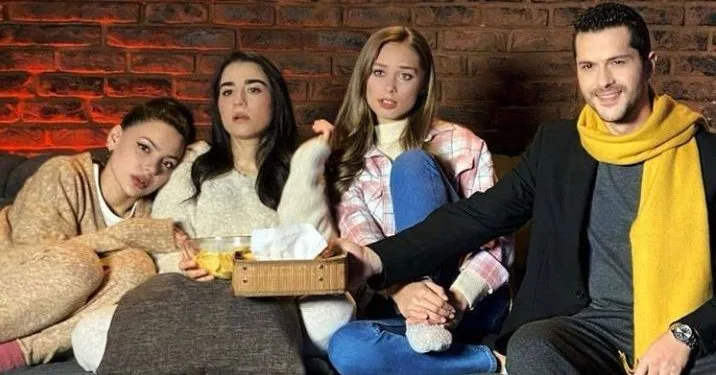 ¡Gran sorpresa para Alperen Duymaz, que brilla con Son Yaz, en el set de su nueva serie de televisión!