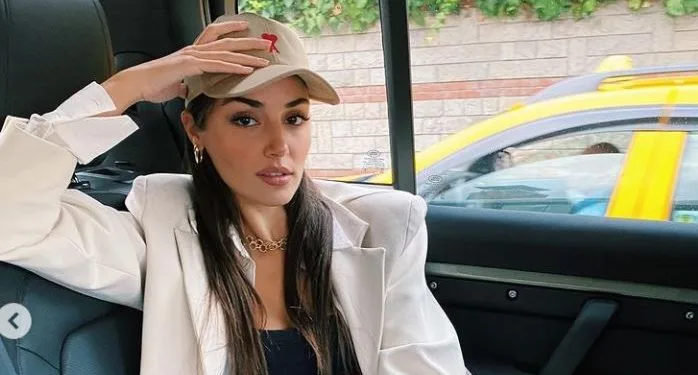 ¡Los fans de Hande Ercel no se lo pierdan! ¡La bella actriz aparecerá esta vez con un mono!