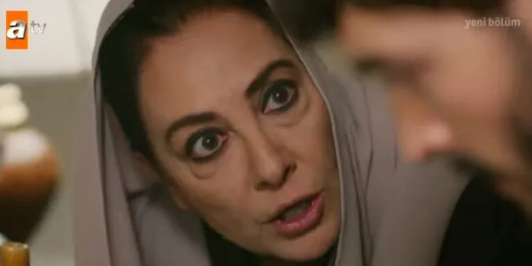 ¡Azize Ayda Aksel de Hercai vuelve a las pantallas con Baba!