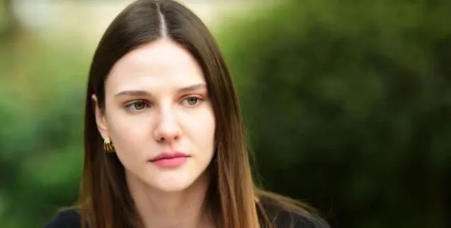 ¡Alina Boz firmó otro proyecto después de Süslü Korkuluk!