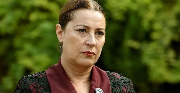 ¡Buenas noticias para los que extrañan a Vahide Perçin! ¡Hünkar de Bir Zamanlar Çukurova está de vuelta!