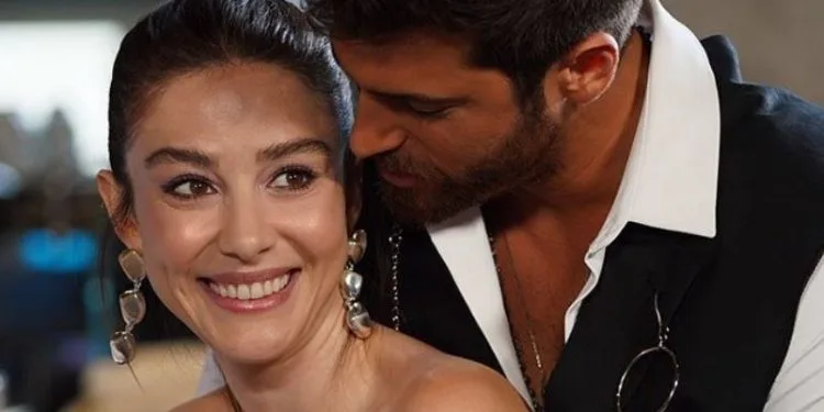 Wrong with Can Yaman y Özge Gürel lograron un gran éxito en España!