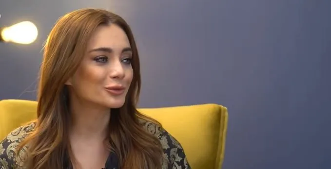 Algo le pasó a Damla Sönmez después de los 30 años, ¡todo cambió en un instante!