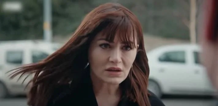 ¡Deniz Çakır, después de la serie de Masumiyet, eligió una serie en el mismo estilo nuevamente!