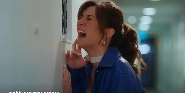 ¡Gökçe Bahadır está en el papel principal! ¡El cambio fue drástico en la serie Evlilik Hakkında Her Şey!