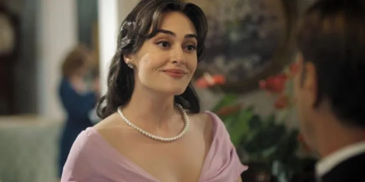 Estaba fascinada y fascinada a la vez; ¡Esra Bilgiç hizo un gran trabajo mientras termina otra serie!