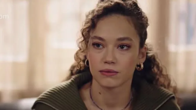 ¡Melisa Şenolsun dio una respuesta breve y clara al reclamo de amor con Ekin Mert Daymaz!