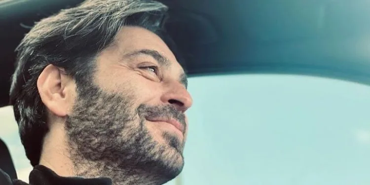 ¡Elegir a Ozan Akbaba para el papel principal en la nueva serie TRT1 es una elección muy inteligente!