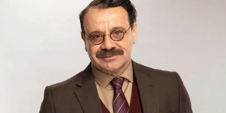 ¿Por qué a Reha Özcan le encantó su nueva serie, Üç Kız Kardeş, que eligió entre cinco propuestas de proyectos?