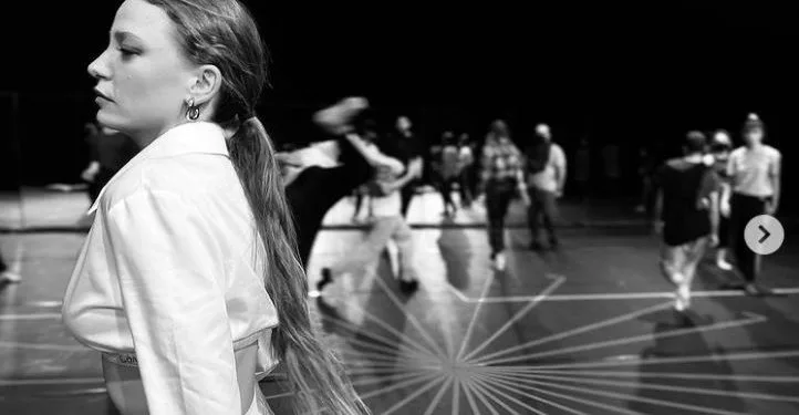 ¡Serenay Sarıkaya invitó a sus fans a su gran espectáculo!