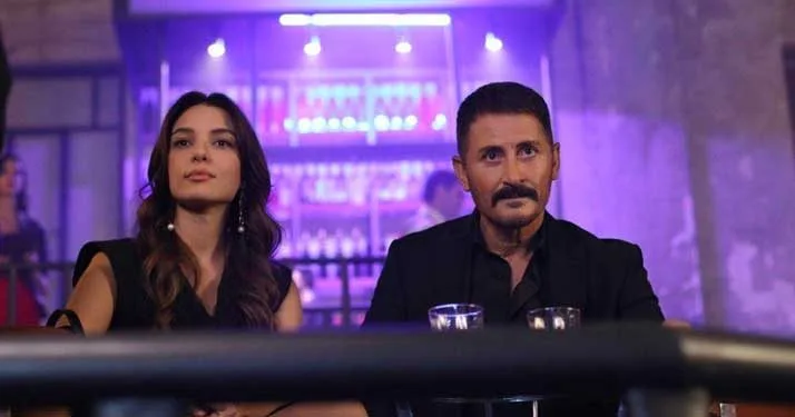 ¡Damla Colbay, el papel principal de Yalnız Kurt, dio los detalles de trabajar con Osman Sinav!
