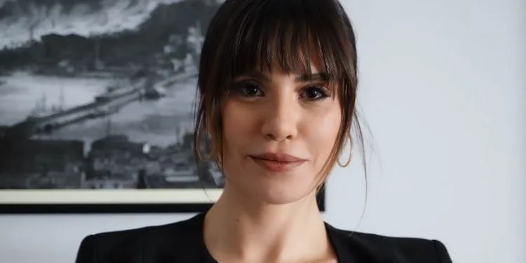 ¡Şükran Ovalı es la nueva actriz de la serie Yargı!