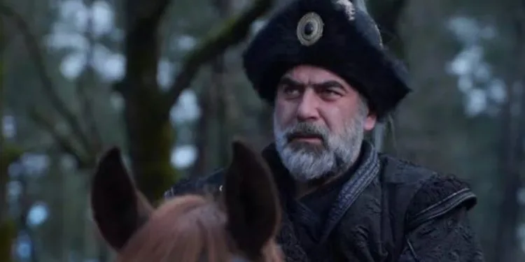 ¡Hay una separación de Yurdaer Okur, quien fascinado con la serie Alparslan después de Kefaret!