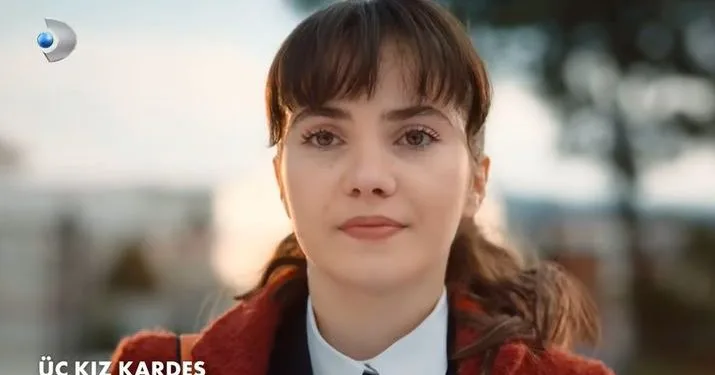 ¡Se habla de Almila Ada, que interpreta el papel de Dönüş en la serie Üç Kız Kardeş, con sus impresionantes poses!
