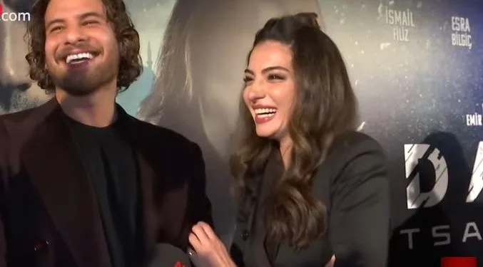 ¡Los rasgos faciales y las expresiones de Mustafa Mert Koç y Melisa Aslı Pamuk son como la definición del amor!