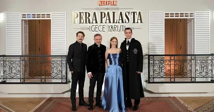 ¡Hazal Kaya marcó el estreno de su nueva serie con su belleza!